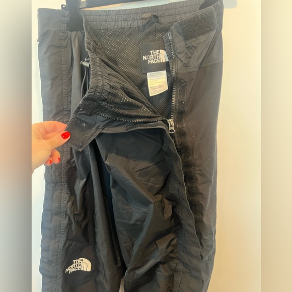 North Face men’s gore-Tex pants size large - Picture 2 of 4